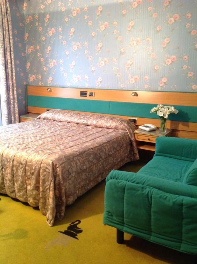 Hotel Ristorante Gromo Eksteriør bilde